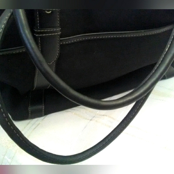 LIKE NEW NINE WEST LARGE SHOULDER BAG BLACK W/ GEOMETRIC DESIGNS UNIQUE POCKETS - Picture 8 of 9